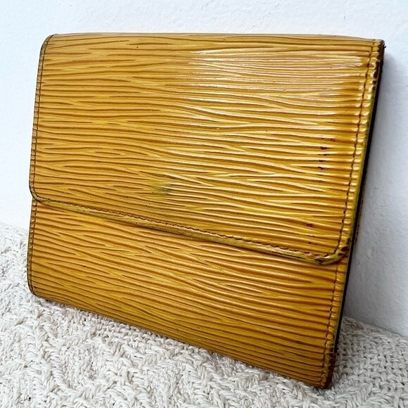 Authentic Louis Vuitton 1996 Epi Elise Wallet Yellow Leather Vintage Bifold - Picture 2 of 11